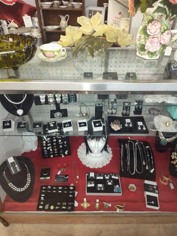 Vintage finds at Globe Antique Mall